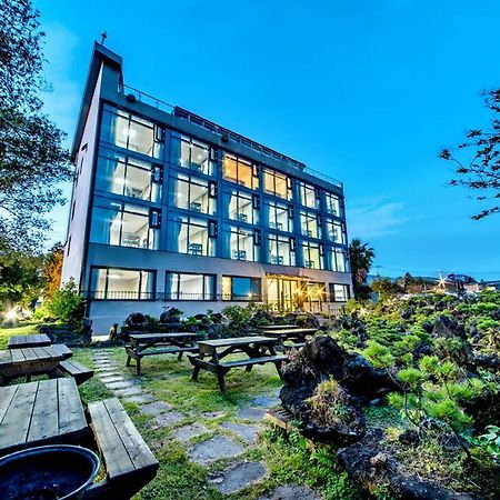 Olleyo Resort Сеогвипо Екстериор снимка