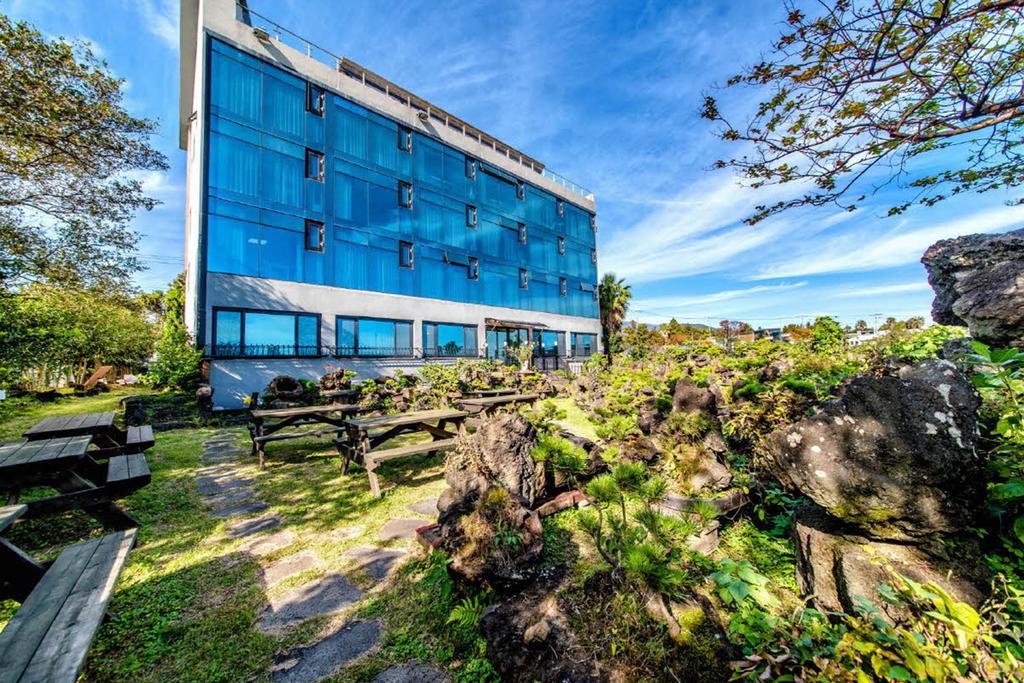 Olleyo Resort Сеогвипо Екстериор снимка