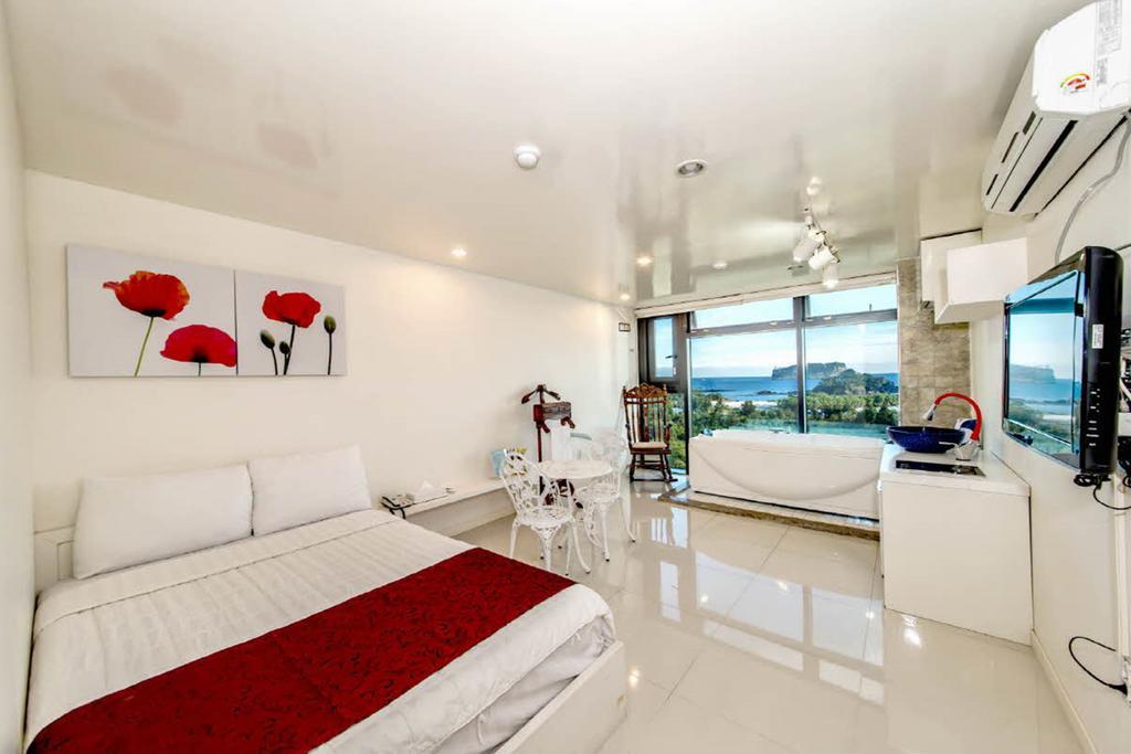 Olleyo Resort Сеогвипо Стая снимка